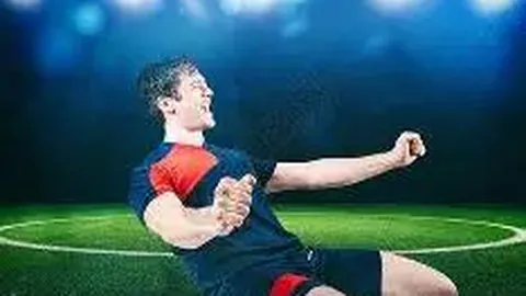 《半月谈》深度报道：东港足球再掀热潮！